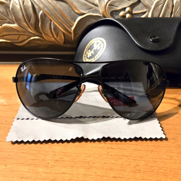 Ray-Ban Other - Ray Ban RB 3393 pilot style sun glasses